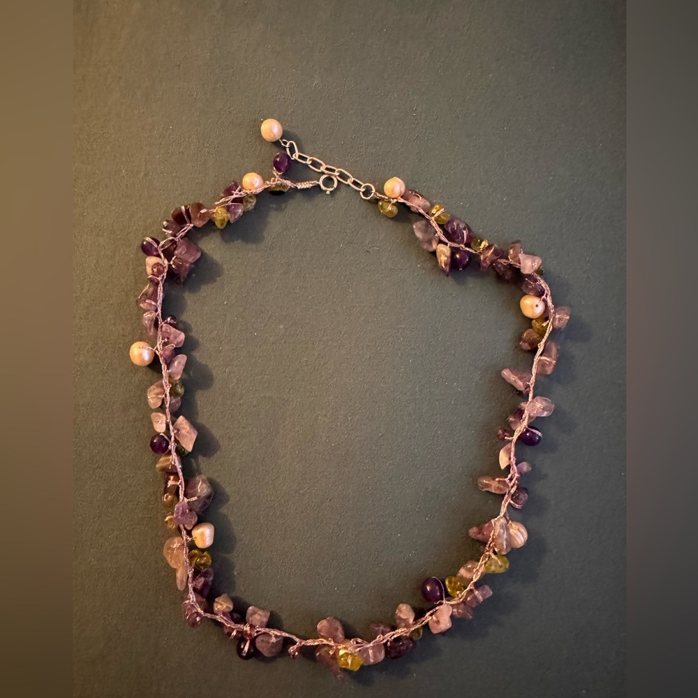 Crystal beads and fresh water pearls necklace